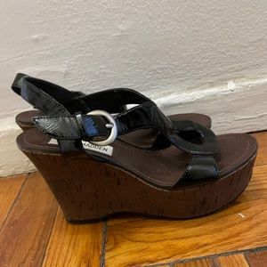 Steve Madden Caprie Black Wedges 5.5